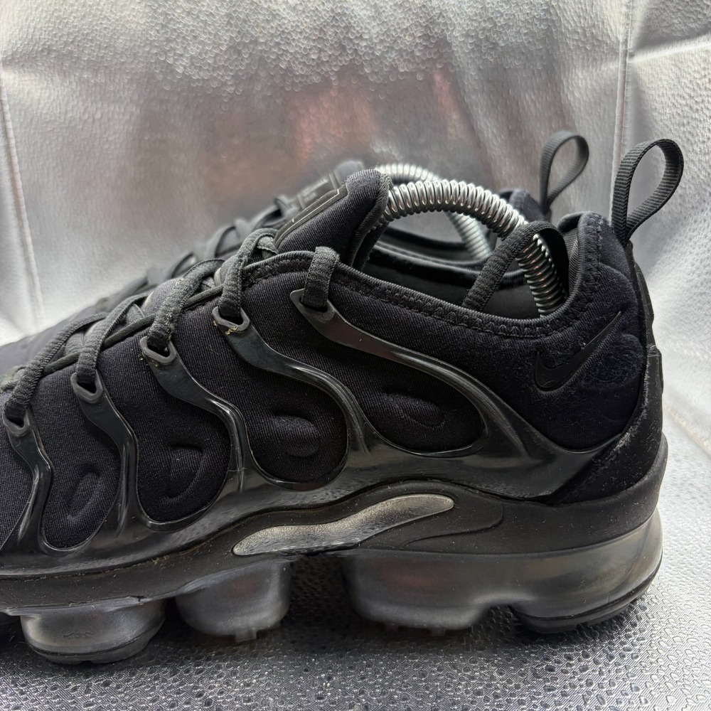 Size 10 Nike Air VaporMax Plus SE Black Womens Lace Up Running Shoes DH1063-001 - Picture 7 of 11